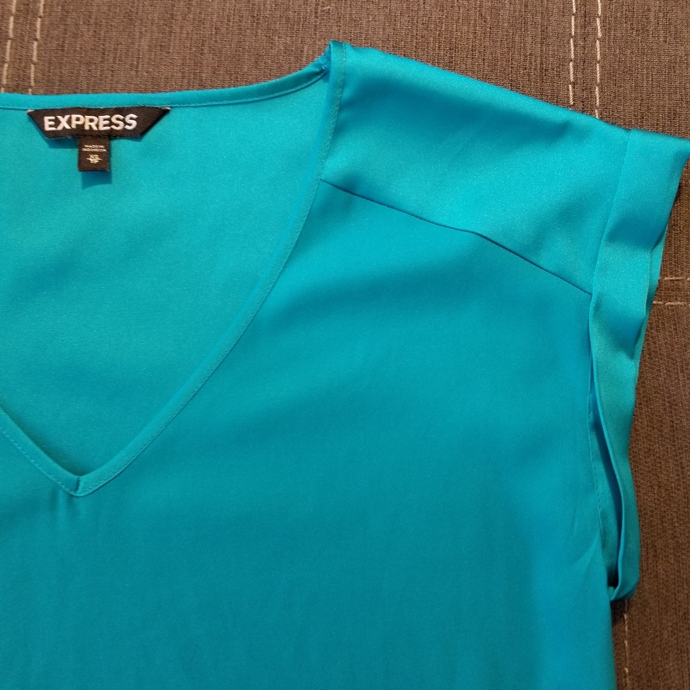 Express Blouse - Picture 5 of 6